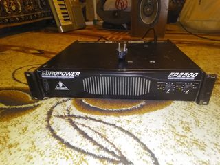 Обмен на авто. behringer 2500 W foto 5