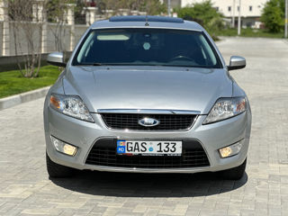 Ford Mondeo foto 2