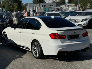 BMW 3 Series foto 4