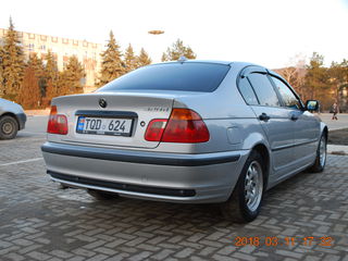 BMW 3 Series foto 4