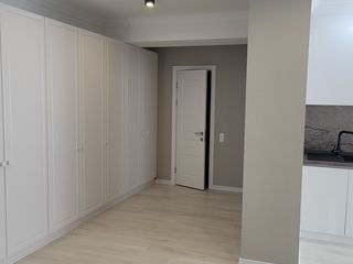 Apartament cu 2 camere, 72 m², Telecentru, Chișinău foto 3