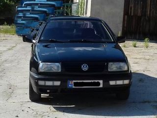 Volkswagen Vento foto 1