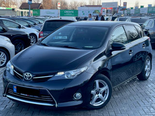 Toyota Auris foto 1