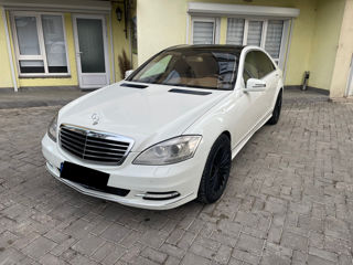 Mercedes S-Class foto 2