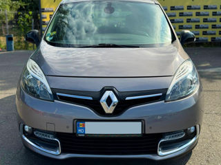 Renault Grand Scenic foto 2