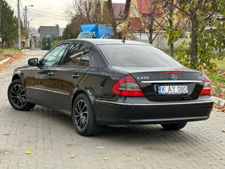 Mercedes E-Class foto 7