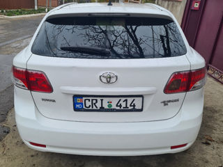 Toyota Avensis foto 5