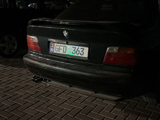 BMW 3 Series foto 5