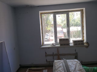 Apartament cu trei camere fara reparatie,Straseni foarte aproape de traseul Chisinau-Ungheni foto 9