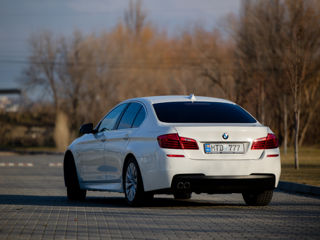 BMW 5 Series foto 2