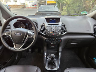 Ford EcoSport foto 6