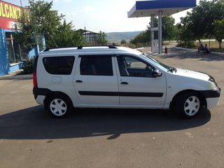 Dacia Logan foto 2