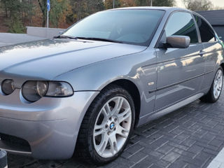 BMW 3 Series Coupe foto 3