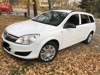 Opel Astra foto 1