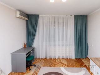 Apartament cu 3 camere, 77 m², Botanica, Chișinău foto 2