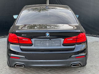 BMW 5 Series foto 3