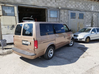 GMC Safari foto 2