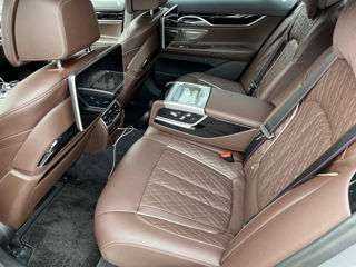 BMW 7 Series foto 17