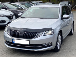 Skoda Octavia foto 1