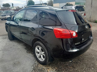 Nissan Rogue foto 3