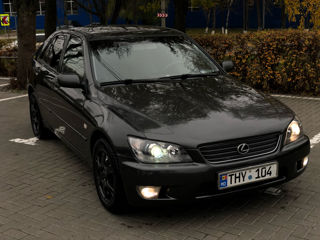 Lexus IS Series foto 9