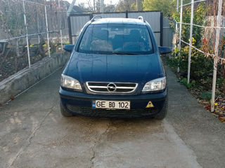 Opel Zafira foto 7