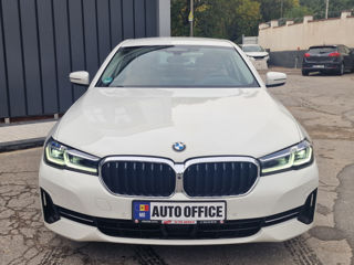 BMW 5 Series foto 3