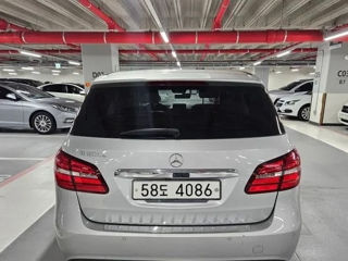 Mercedes B-Class foto 3