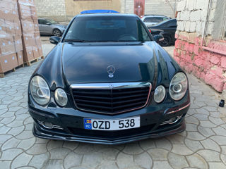 Mercedes E-Class foto 2