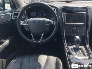 Ford Fusion foto 10