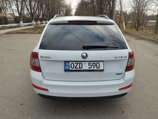 Skoda Octavia foto 2