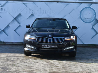 Skoda Superb foto 2