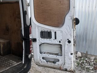 Piese mercedes delfin sprinter 313 cdi om651 motor cutia privod dezmembrare mercedes w906 piese bus foto 10