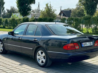 Mercedes E-Class foto 5