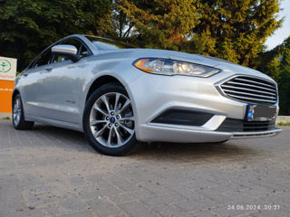 Ford Fusion foto 1