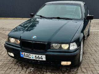 BMW 3 Series foto 4