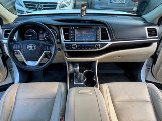 Toyota Highlander foto 8