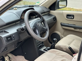 Nissan X-Trail foto 9