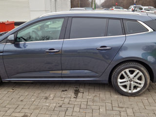 Renault Megane foto 2