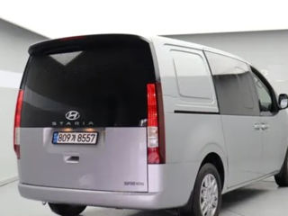 Hyundai Staria foto 2