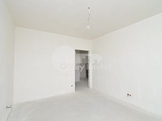 Buiucani 2 camere, variantă albă, str. Paris 63900 € foto 3