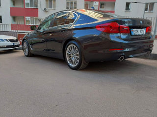 BMW 5 Series foto 3