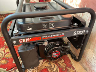 Generator model g3200 (GENMAC), vind cu garantie si document.