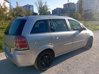 Opel Zafira foto 9