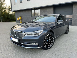 BMW 7 Series foto 3