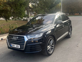 Audi Q7 foto 1