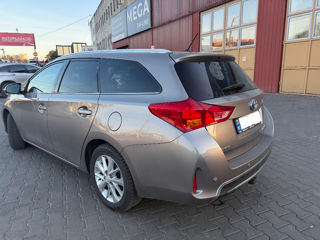 Toyota Auris foto 4