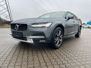 Volvo V90 Cross Country