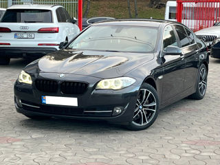 BMW 5 Series foto 3