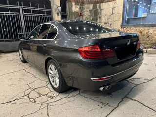 BMW 5 Series foto 5